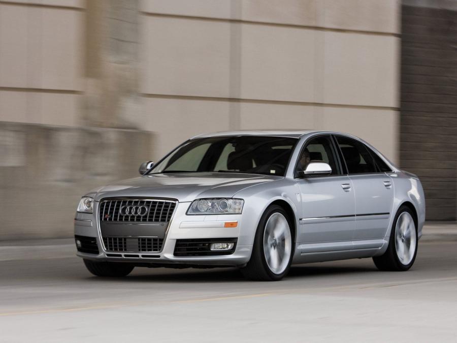  Audi S8 (D3) 2008 года  (NA) (фото 5 из 20)